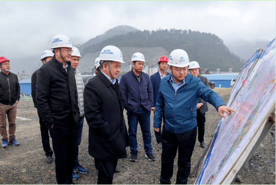 处处长黄强,铜仁市交通运输局副局长陈文军,江口县委副书记,县长杨云