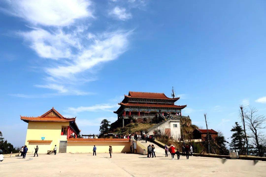 7℃,属于常德市的低温中心,森林负氧离子高,宜居宜养,身心舒畅;太浮山