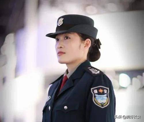 长得好看有错吗被小区业主表白后我辞掉了女保安的工作