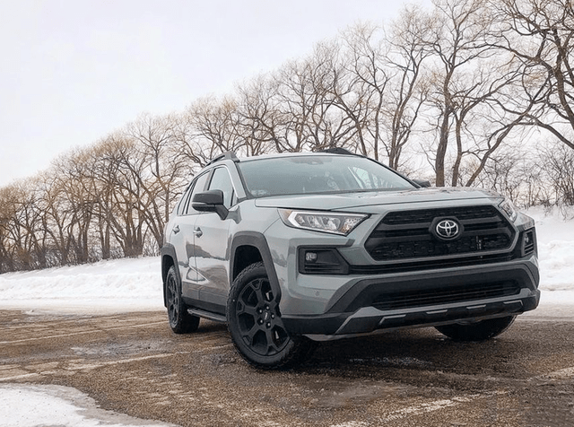 城市suv王者丰田rav4越野版实车25l动力标配四驱