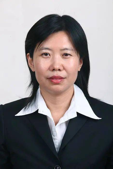 产科专家从事妇产科专业十余年,主要擅长普通妇科如阴道炎,宫颈炎