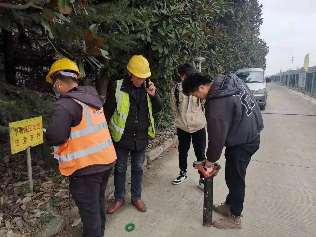 戴南gdp_中国gdp增长图(2)