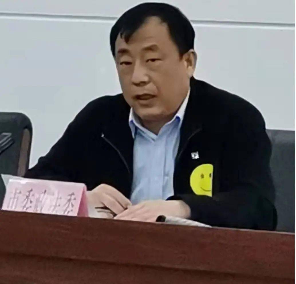 市委政法委副处级干部赵振昌在会上作了指导性讲话,市委政法委愿为