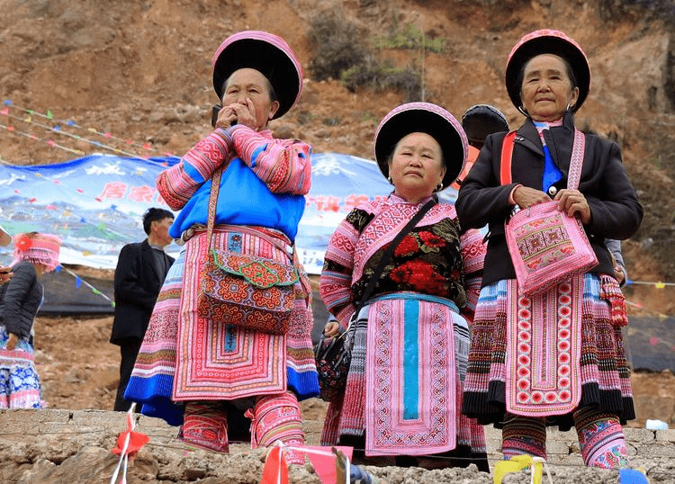 三苗网音乐西部苗族歌师传唱经典古歌教孝子原唱感人