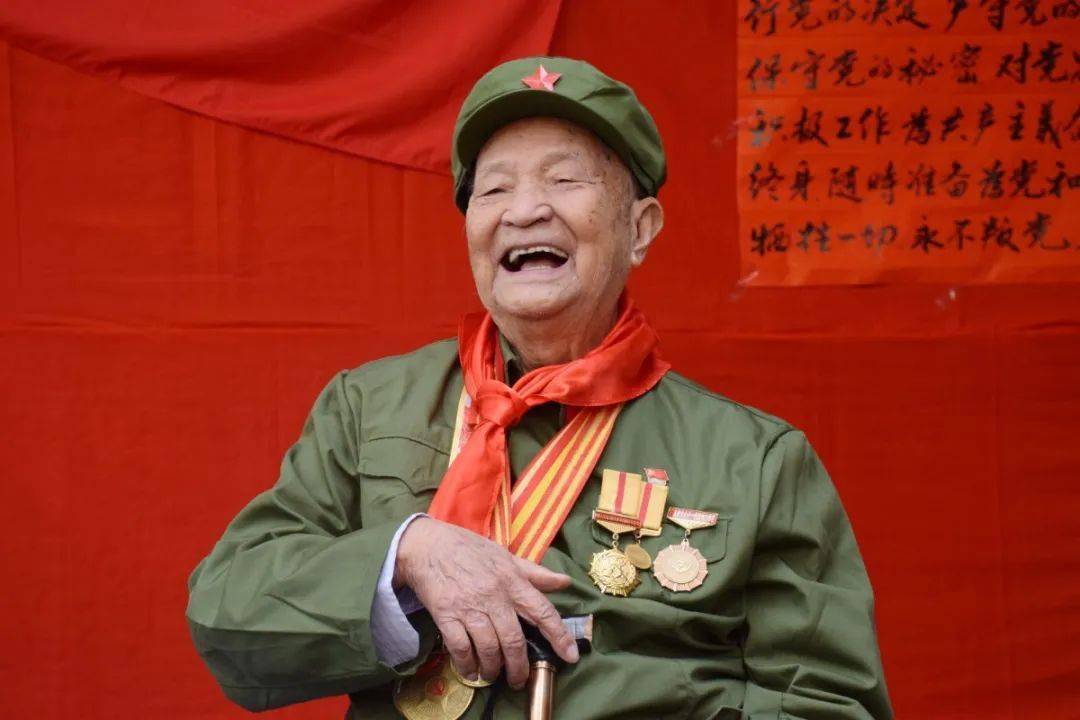 广西红色英雄人物照片图片