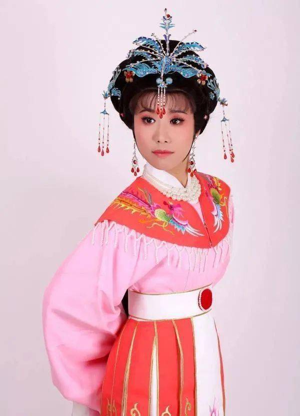 点燃虹口"民星"文化激情_越剧