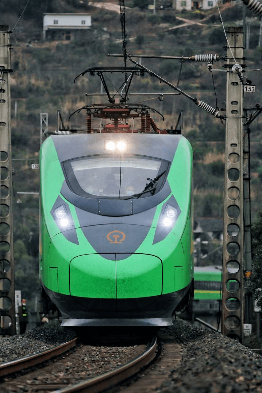 "绿巨人"动车"再下两城",全运会前将全省开行