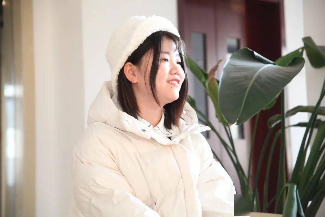 第八届金话筒大赛冠军——吴梦圆同学的故事让我们一起来听听一路前行