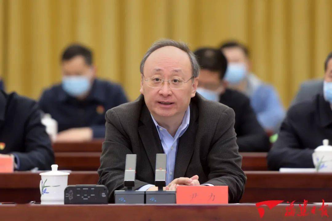 省委书记尹力作开工动员,强调要贯彻落实党的十九届五中全会精神,立足