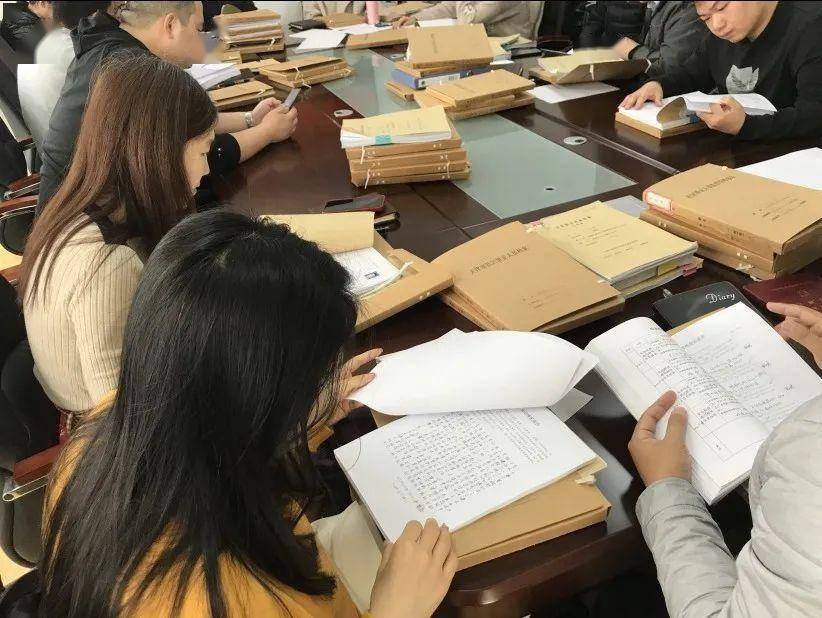 对照《社区矫正档案评查标准》,对各司法所选取的5本案卷开展互评互查