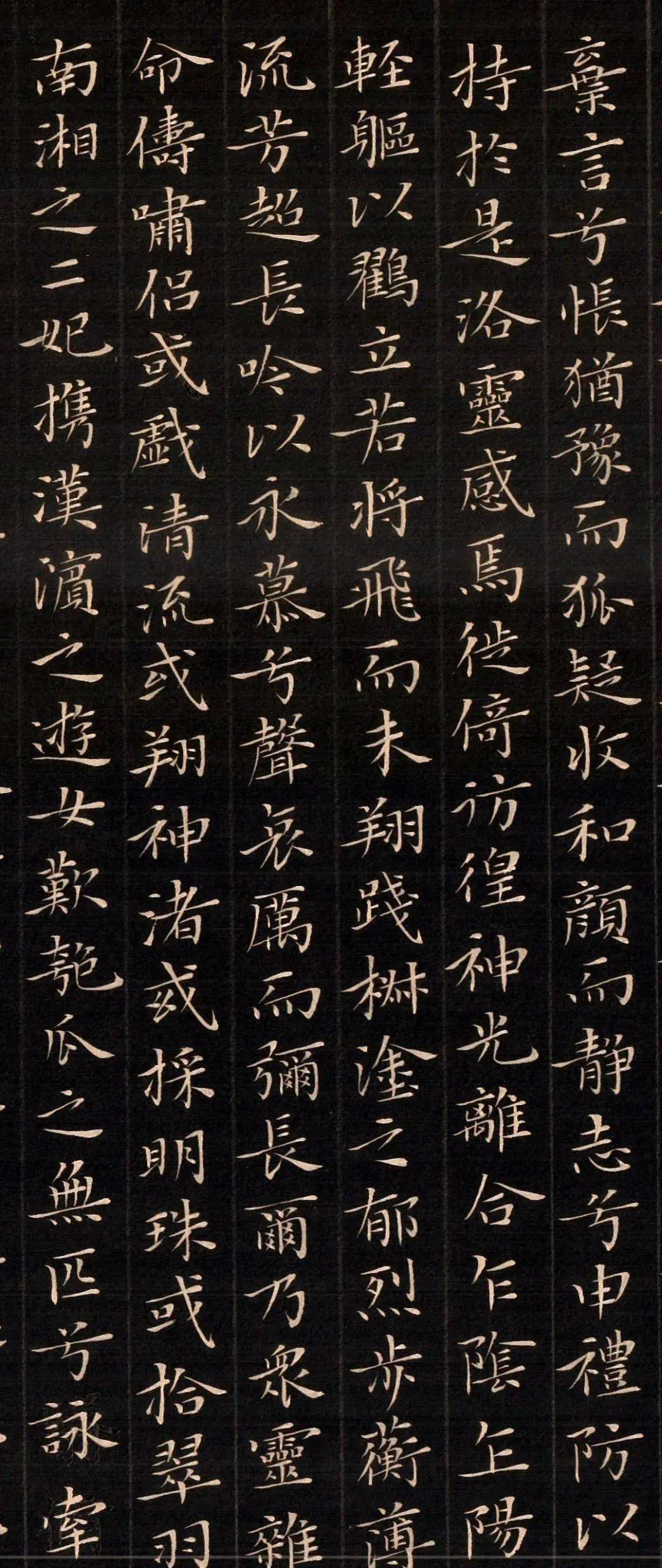 一位残疾人,竟把小楷写到这个境界