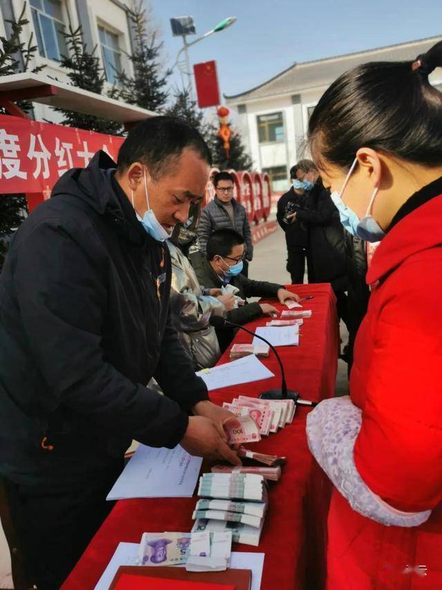 农村贫困人口变化的原因_吕梁市贫困人口变化图