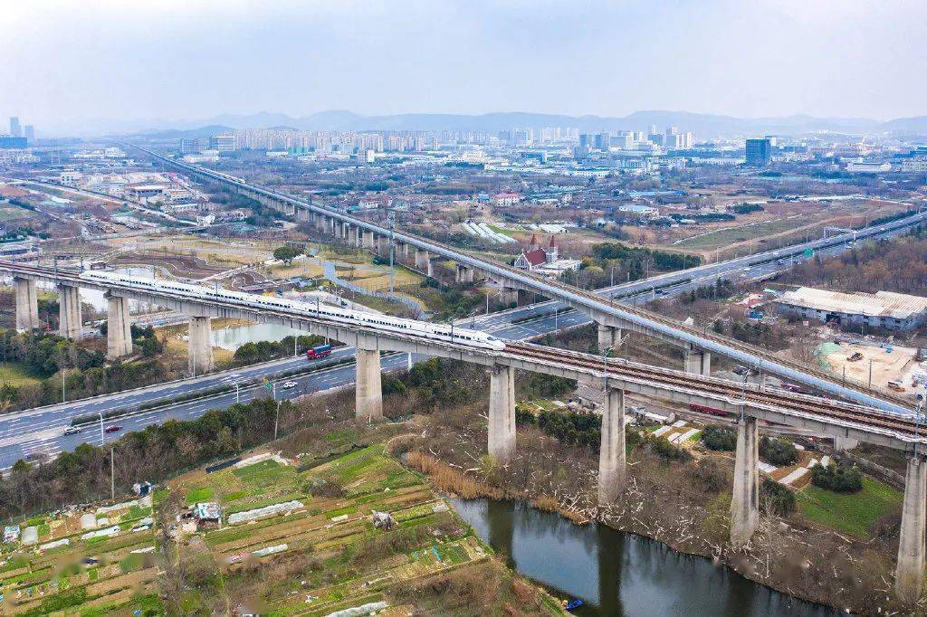 南京gdp十强_南京各区gdp(2)