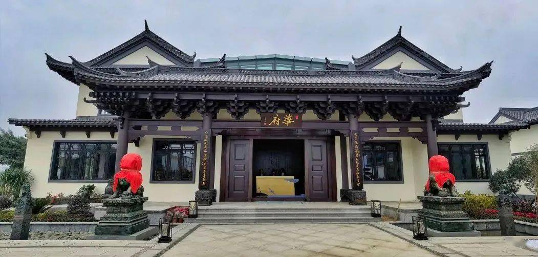 150万起,入住田州古城华府中式合院