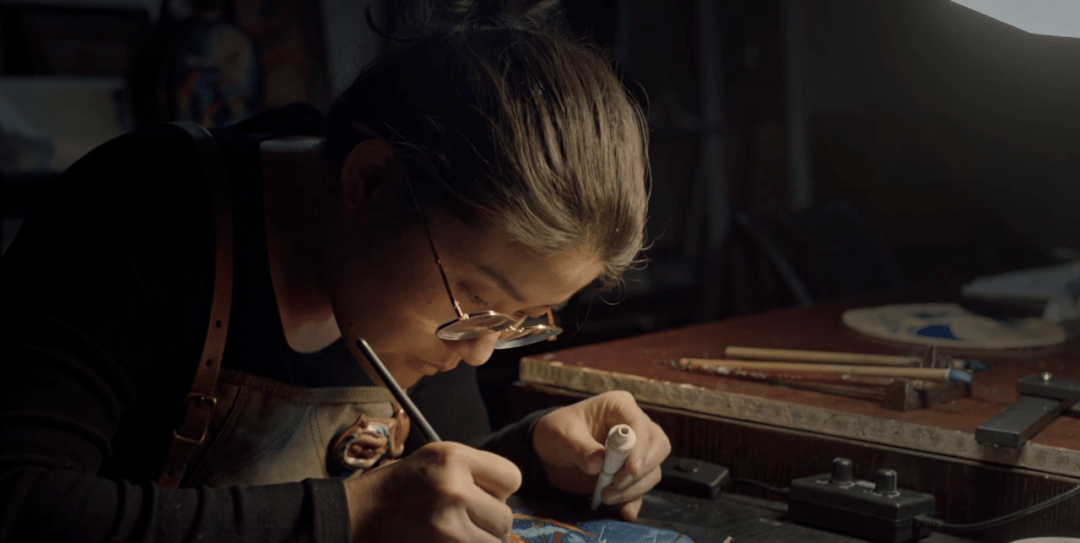 原创37岁博士妈妈放弃北京白领生活回山村做皮匠,一年带货300万!