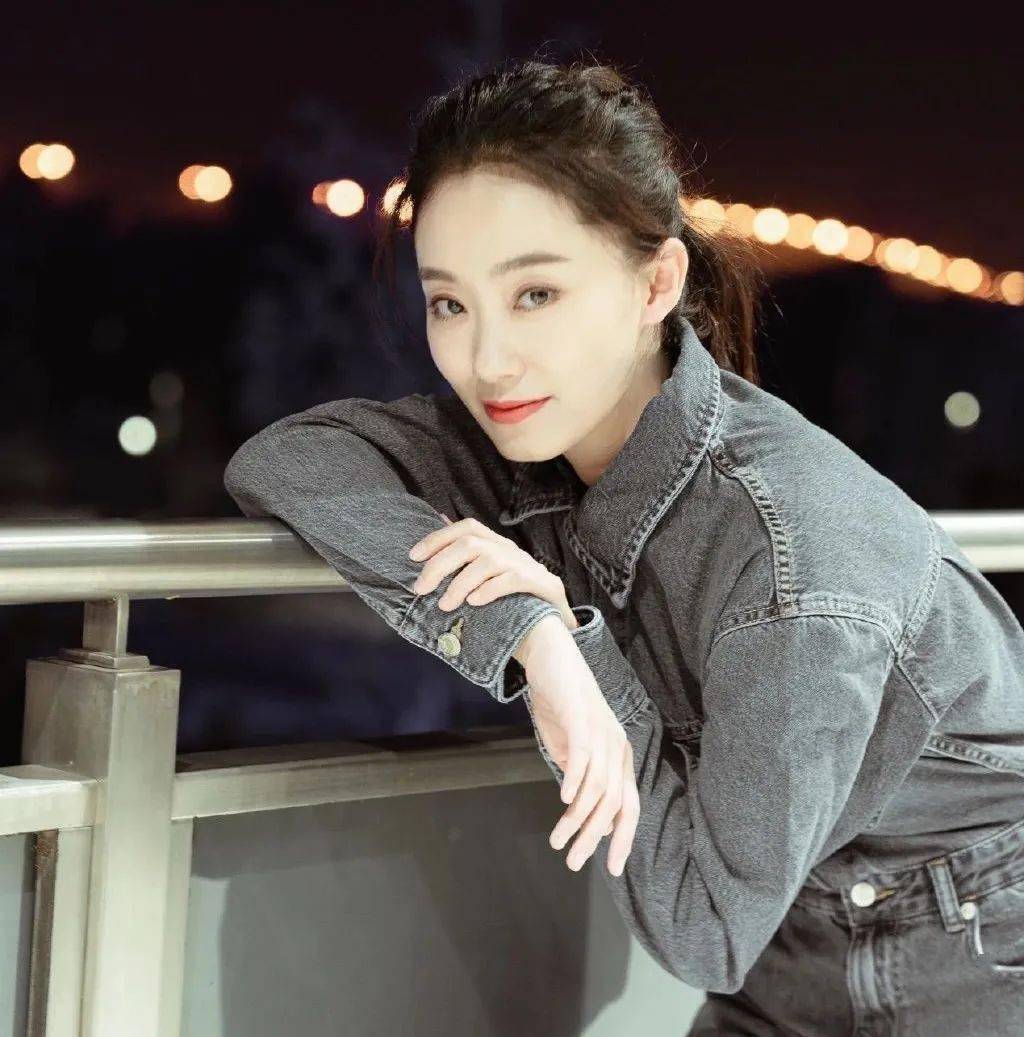 微信头像张真源张小斐