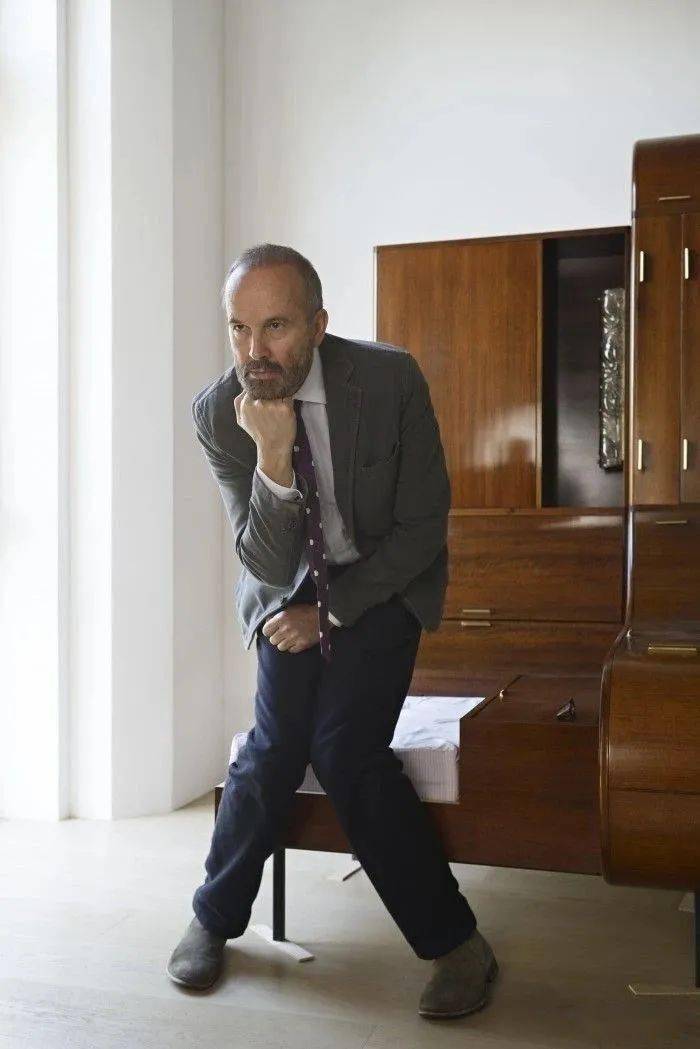 眼前的世界——erwin wurm_欧文·沃姆