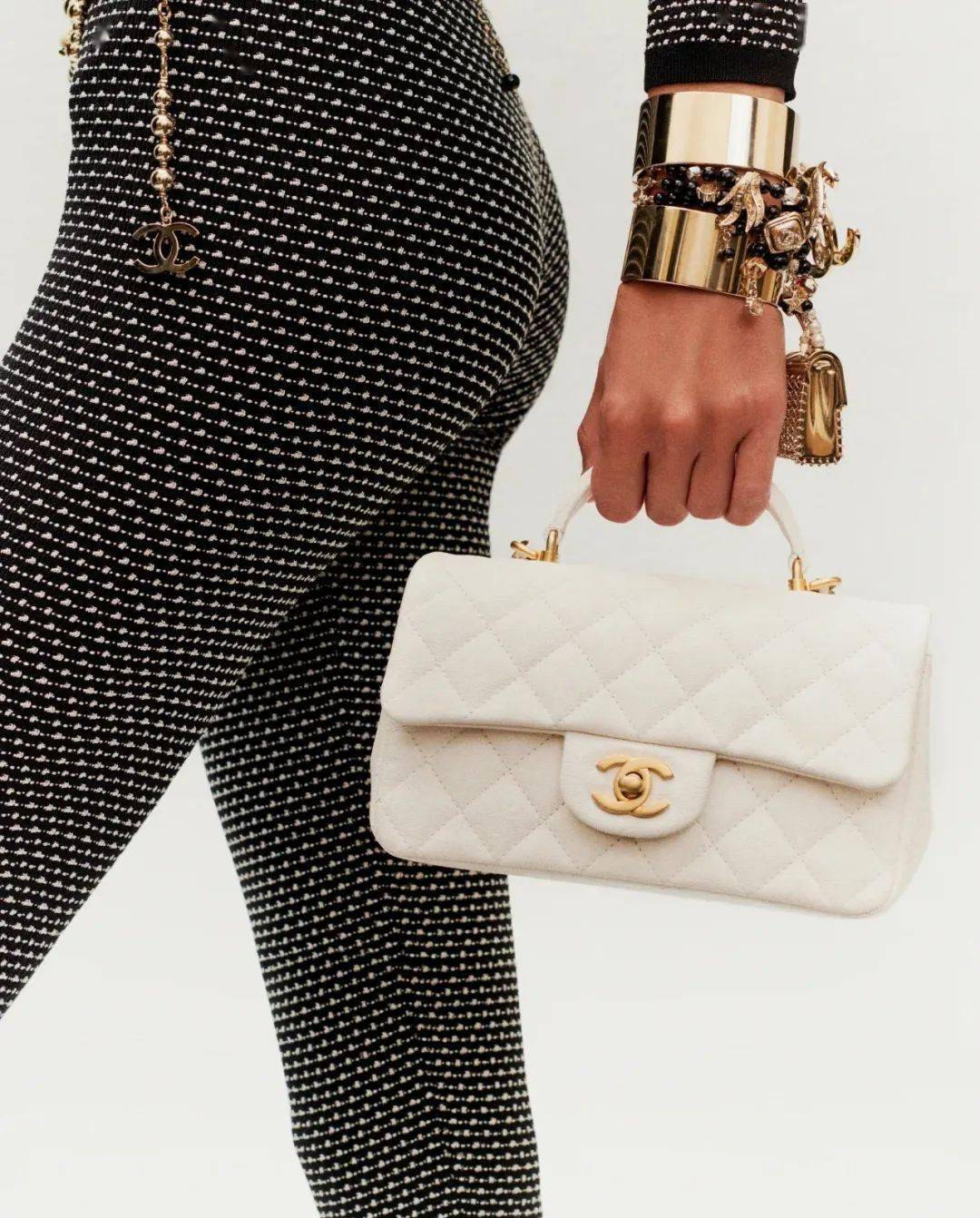 chanel2021春夏系列手袋上线身价69亿的公主都被种草