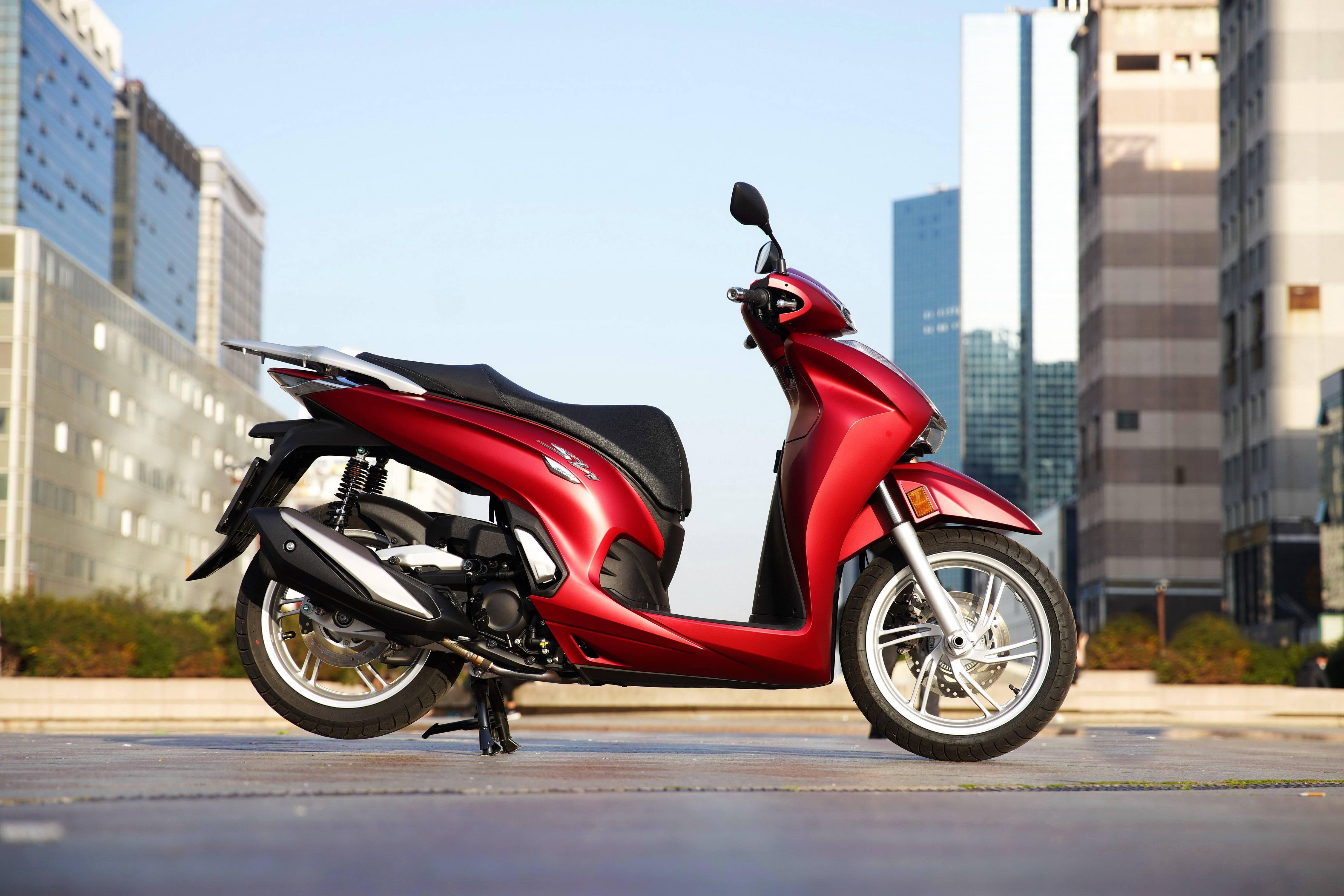 honda中型踏板的拳頭2021sh350i戶外圖集