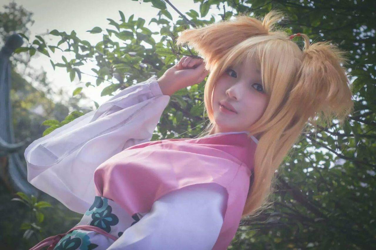 角色名:涂山苏苏 cn:筱逆出镜:筱逆,渣浪lor筱逆