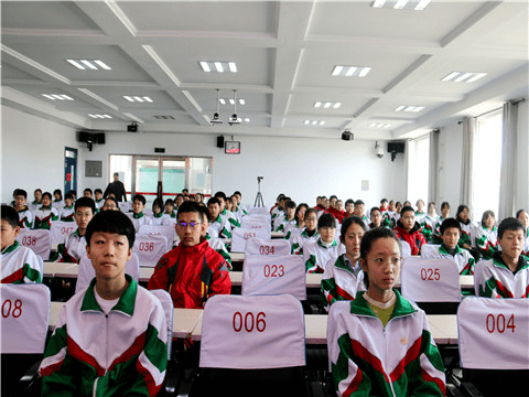 吉化九中开展学校和家庭消防安全常识及自救逃生知识讲座