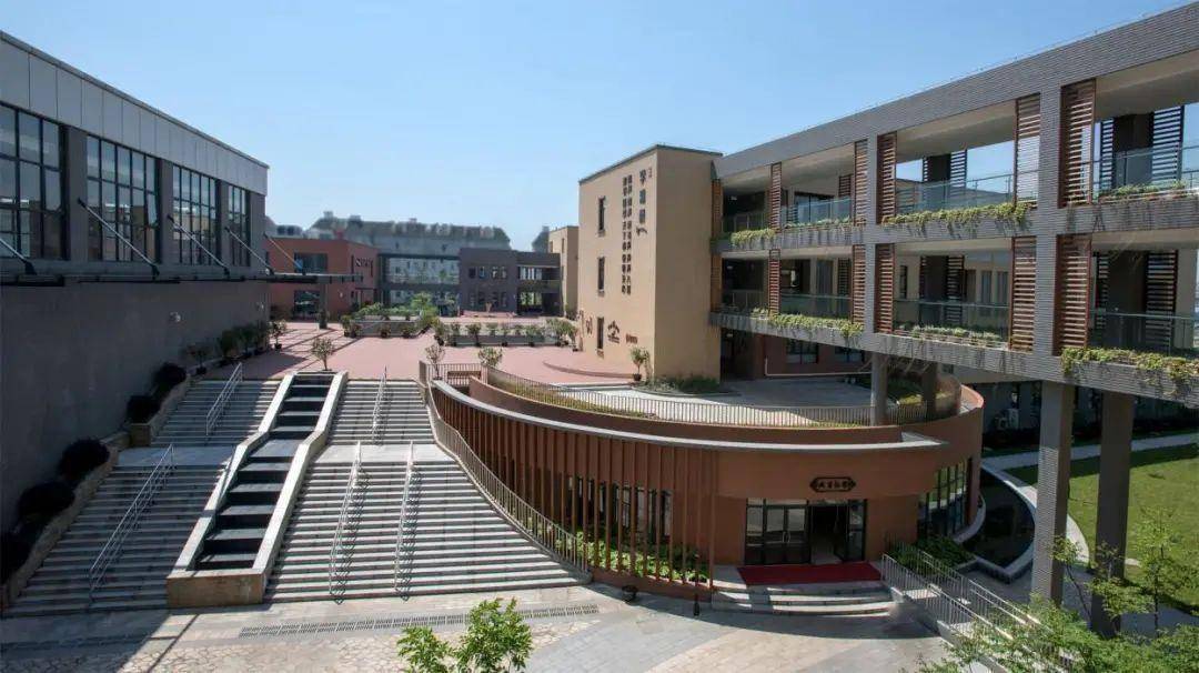 宁波国家高新区信懋中学 体验成长快乐,担当成长责任近日,宁波市文明