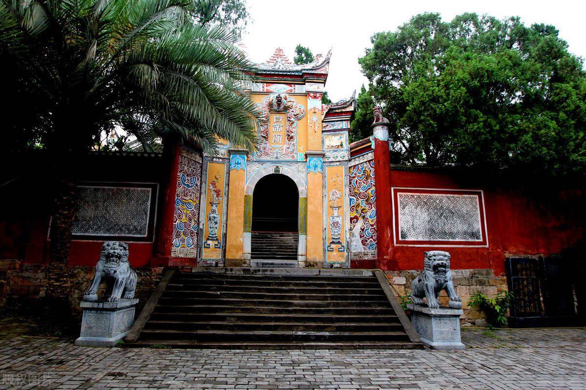 杜甫这首写白帝城的七律,宏大悠远,雄浑壮阔,实乃精品之作_扶桑