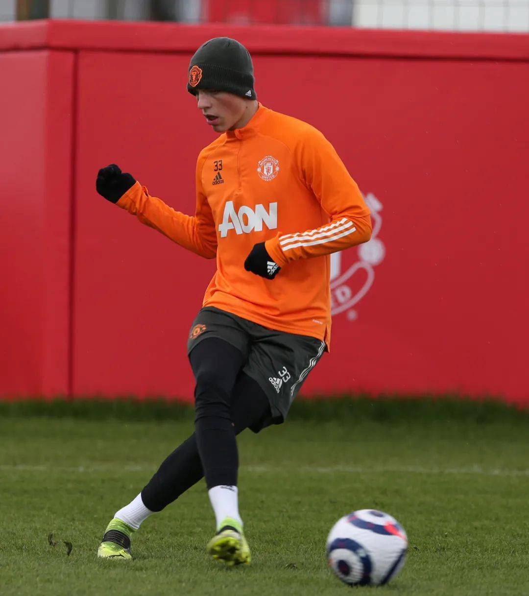 主场大战铁锤帮林加德今晚无缘出场