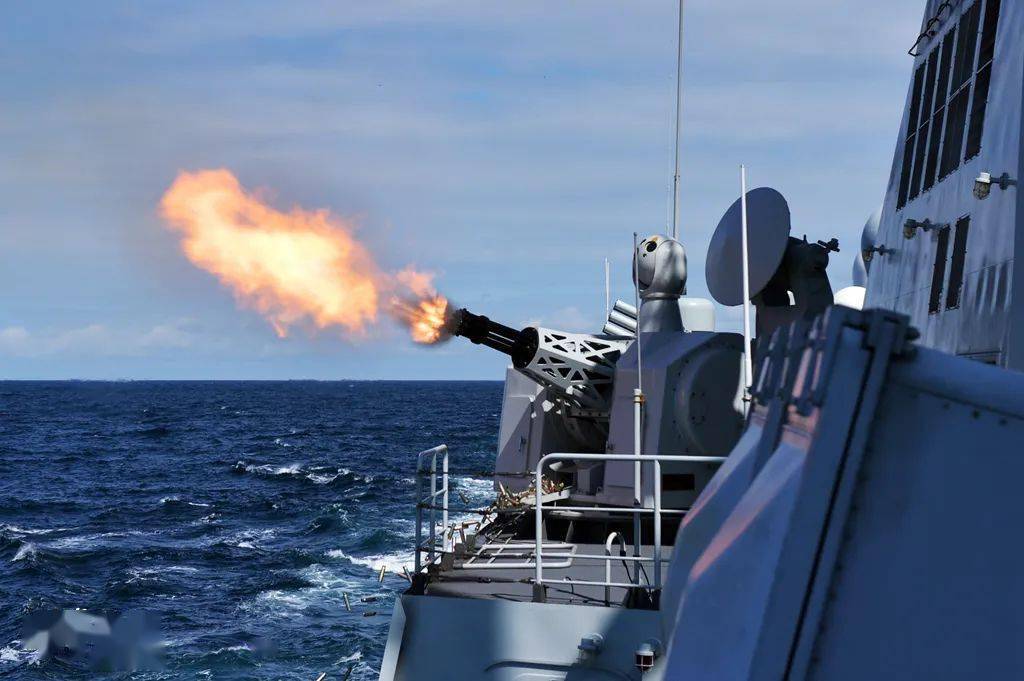 海军的硬核龙抬头飒