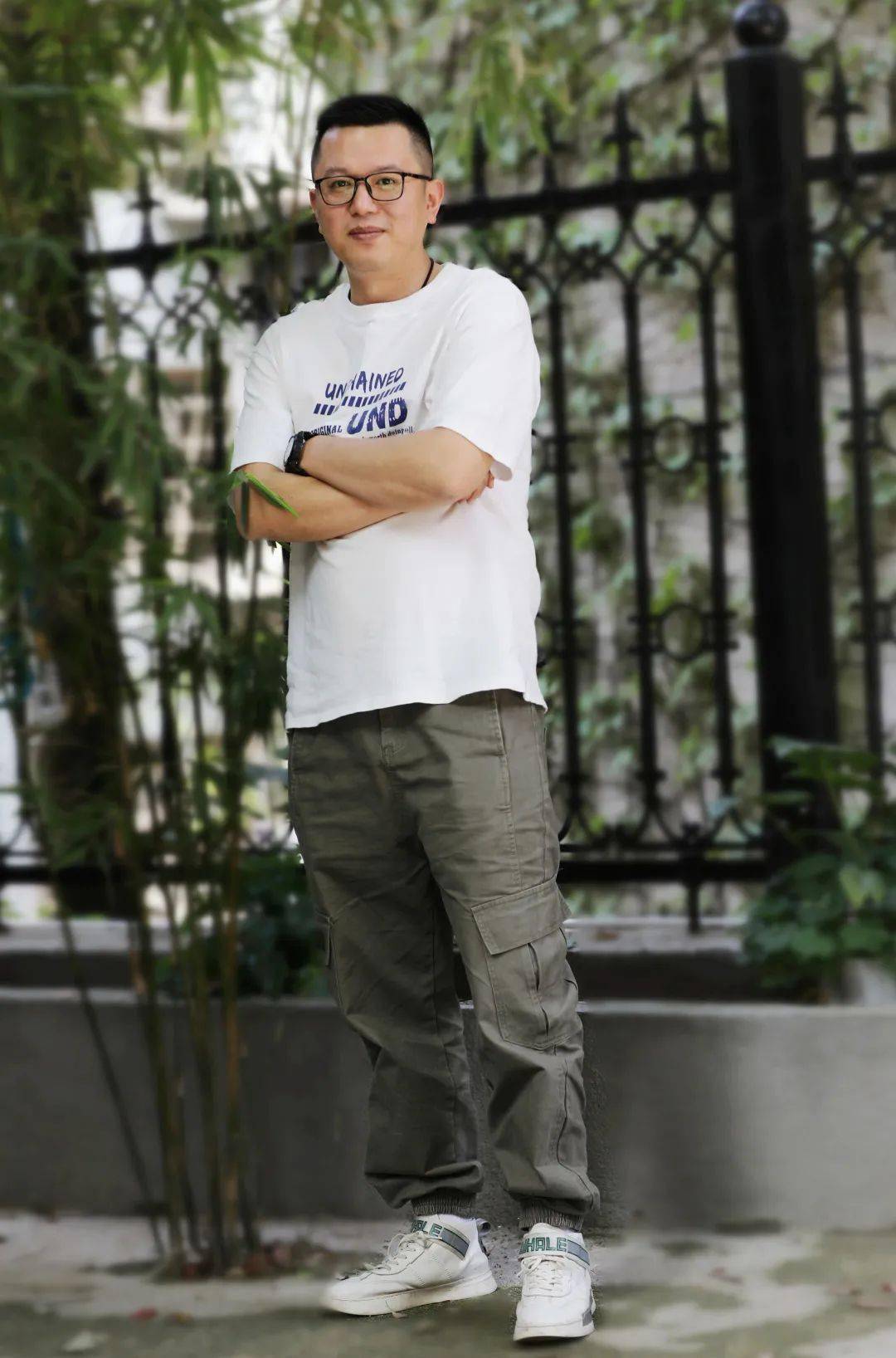 张棣湖南省京剧保护传承中心优秀青年演员,工铜锤花脸.