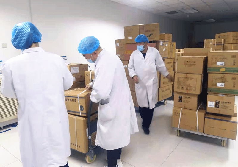 药库承担着全院药品供应,各部门药品计划请领,药品入库验收,药品医保