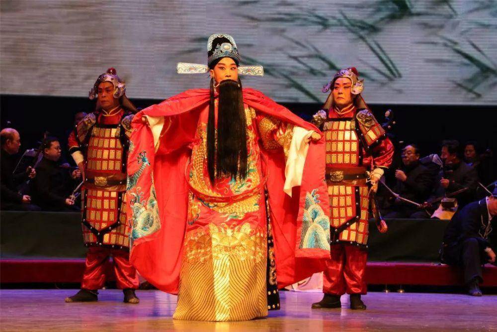 戏曲弦板腔豪放悲壮委婉细腻