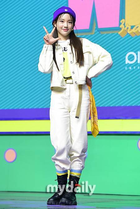 mdphoto韩国女团weekly第三张迷你专辑weplay发布会