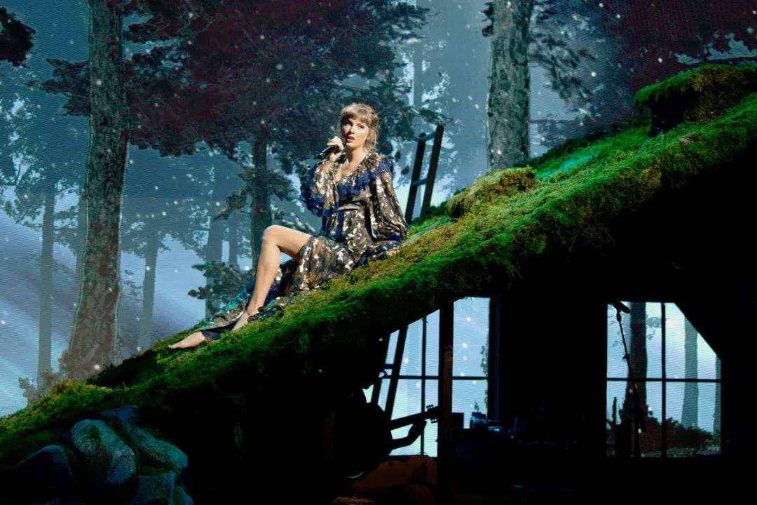 taylor swift三首歌曲《cardigan》,《august》,《willow》无疑是