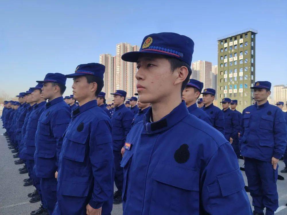 红门中成长蓝焰中蜕变陕西省消防救援总队新训大队新消防员成长纪实