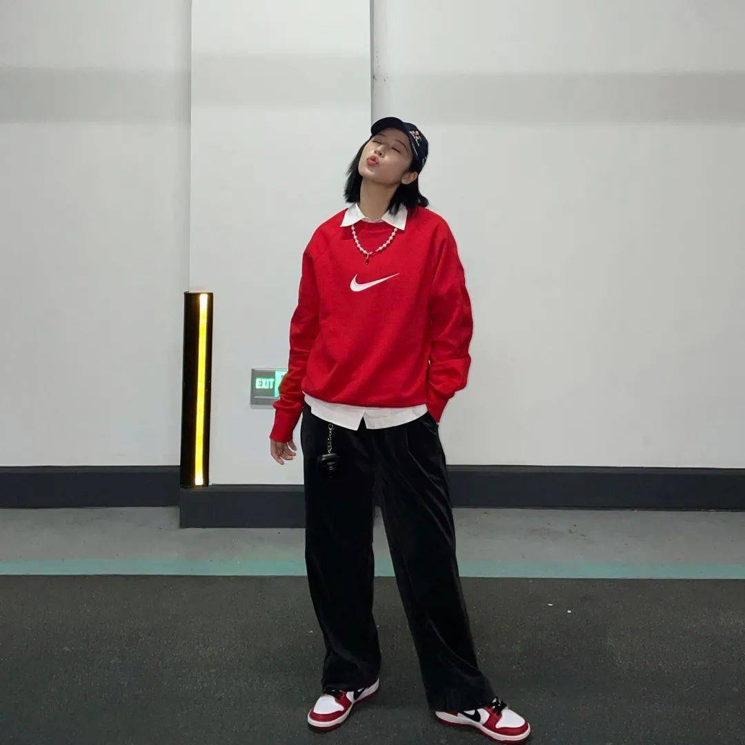 周雨彤上脚,还没上市已涨价预警!_nike