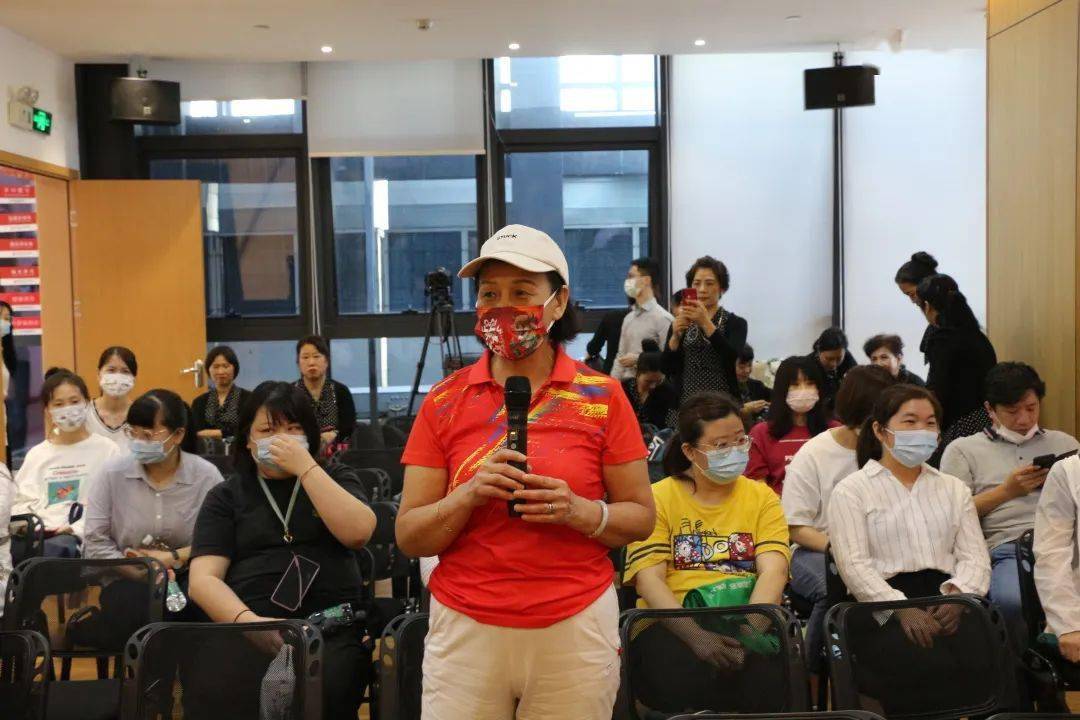 讴歌身边好人传递道德力量丨福田文明学院开展郭丽英同志及凤凰涅槃艺术团宣讲活动 表演