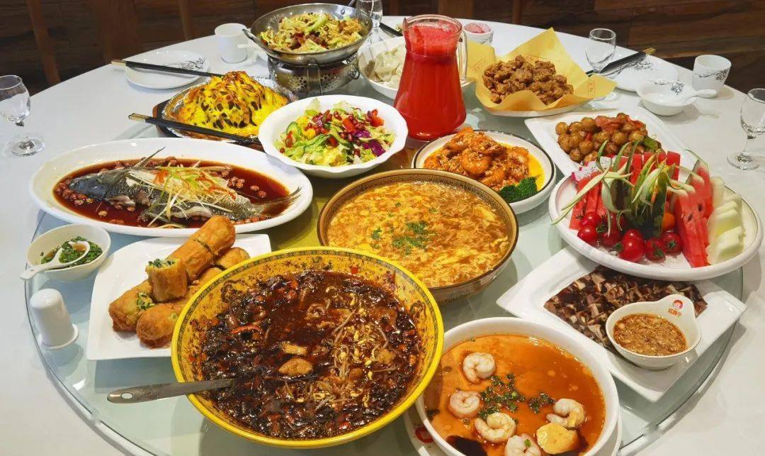 美食淄博直播十点半大红门酒店的招牌菜已经送出啦