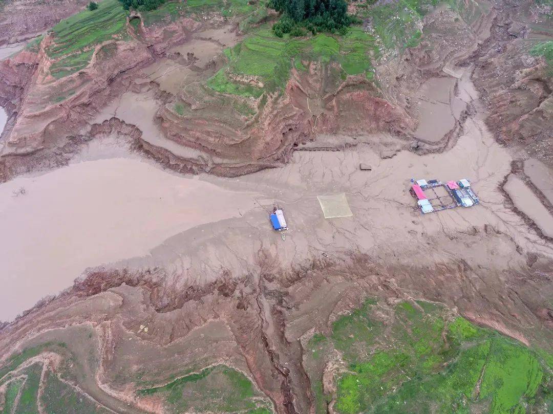 小浪底晒河床,露库底,黄河故道如此美?