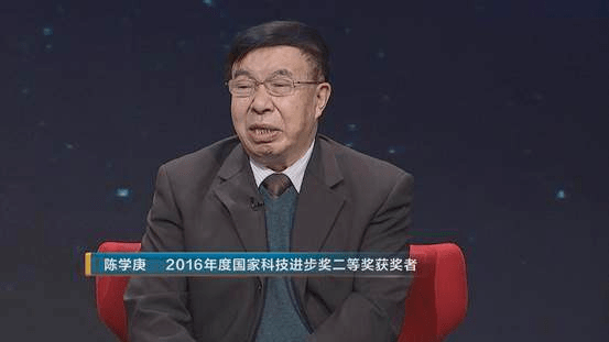 比如中国工程院院士陈学庚,一直都在致力于研究旱田农业机械,研发了