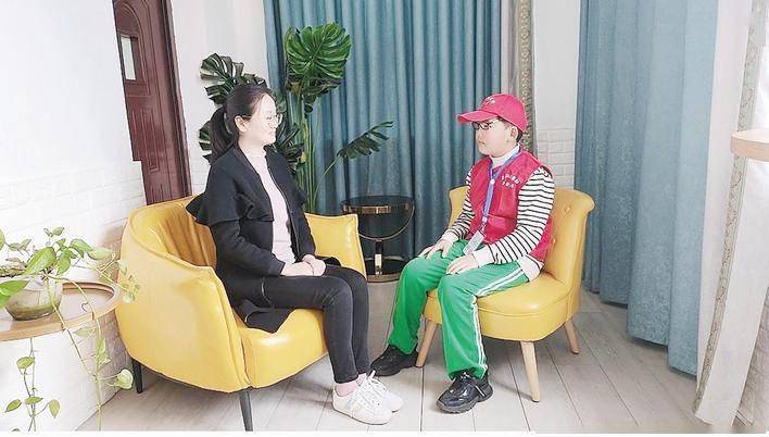 面对面采访黄老师