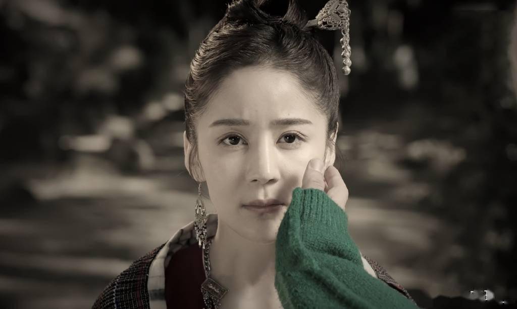 陈宛的扮演者娜吉玛,在《司藤》里的戏份虽然不多,但很多观众都表示