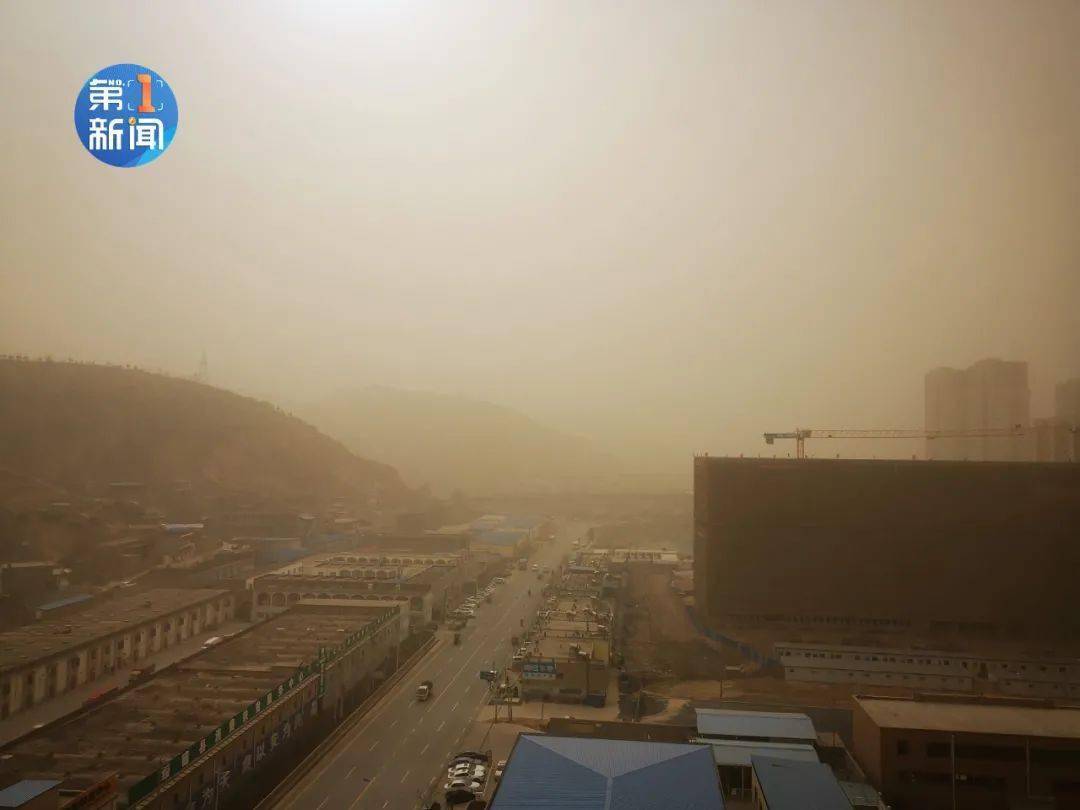 沙尘暴已至陕西榆林严重污染