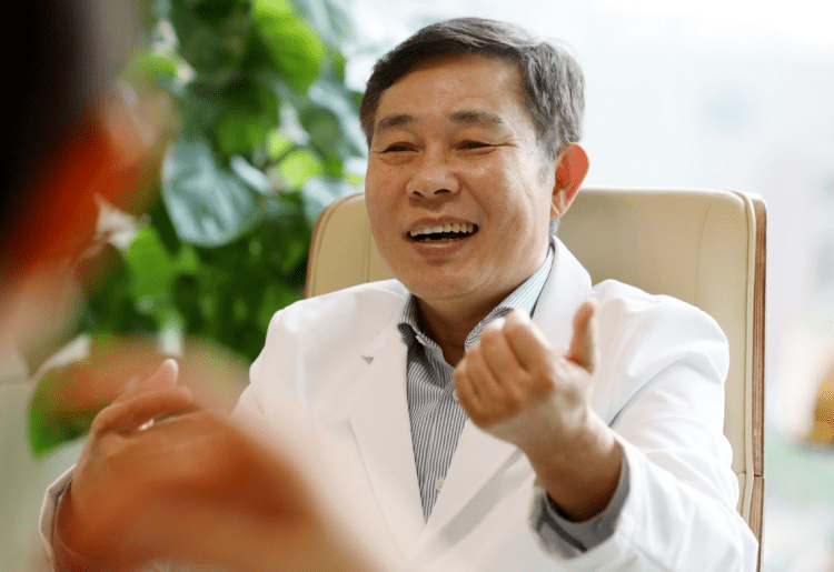 北京心脑血管医学专家组团来深多学科合作管理深圳市民健康