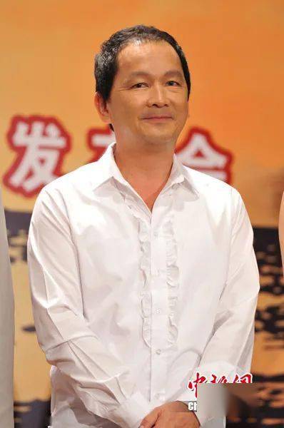 知名老戏骨因胃癌去世;胃病向胃癌转变有5个征兆_廖启智