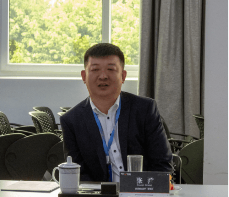 康冠致新生物医药集团董事长张广▲西人马公司董事长聂泳忠博士作为