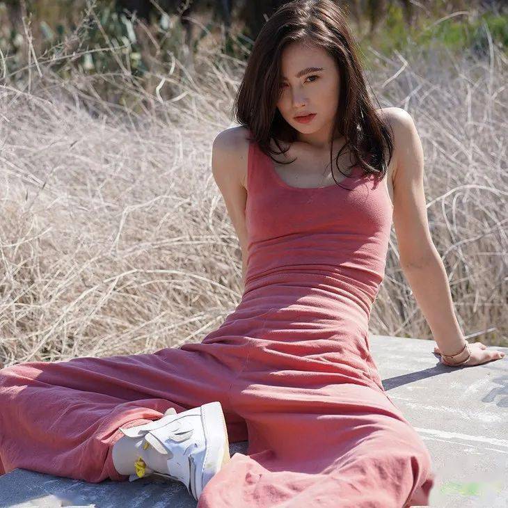 章小蕙不露logo的贵妇日常