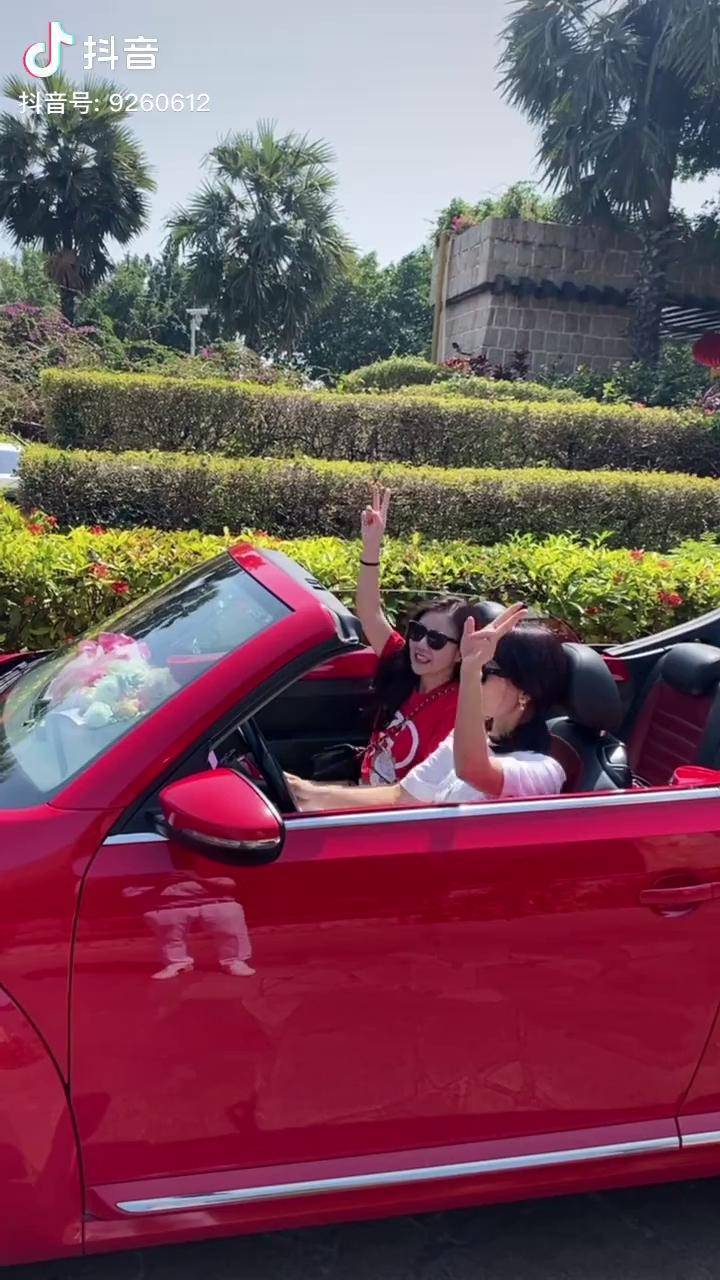 带你兜风女生的快乐就是这么简单跟着闺蜜去兜风