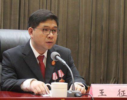 教育整顿|彬州法院组织干警聆听队伍教育整顿英模先进事迹报告会_王征