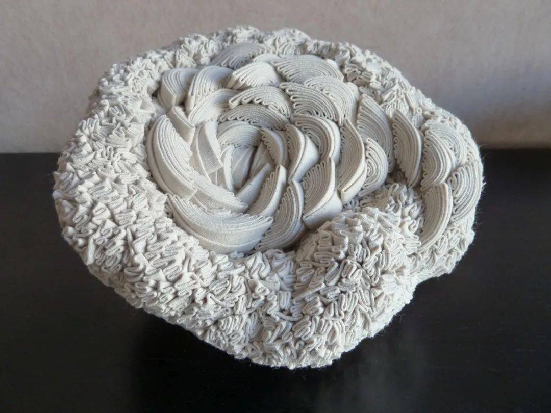 棉花柔软但不软弱7位艺术家做成意想不到的艺术品